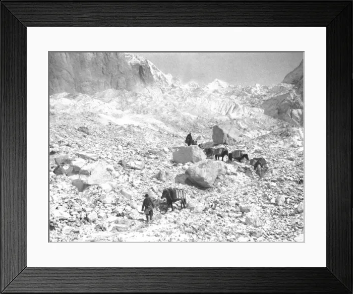 Framed Print : People travelling through Kashgar, China Framed Print : People travelling through Kashgar, China