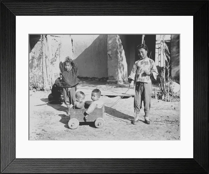 Framed Print : Chidren in Kashgar, western China Framed Print : Chidren in Kashgar, western China