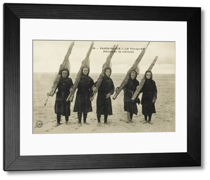 Framed Print : Le Touquet - Shrimp fisherwomen Framed Print : Le Touquet - Shrimp fisherwomen