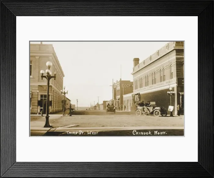 Framed Print : Chinook, Montana - Third Street West Framed Print : Chinook, Montana - Third Street West