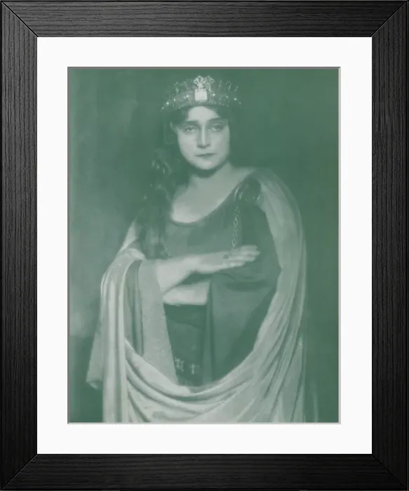Framed Print : Bella Fortner-Halbaerth as Isolde