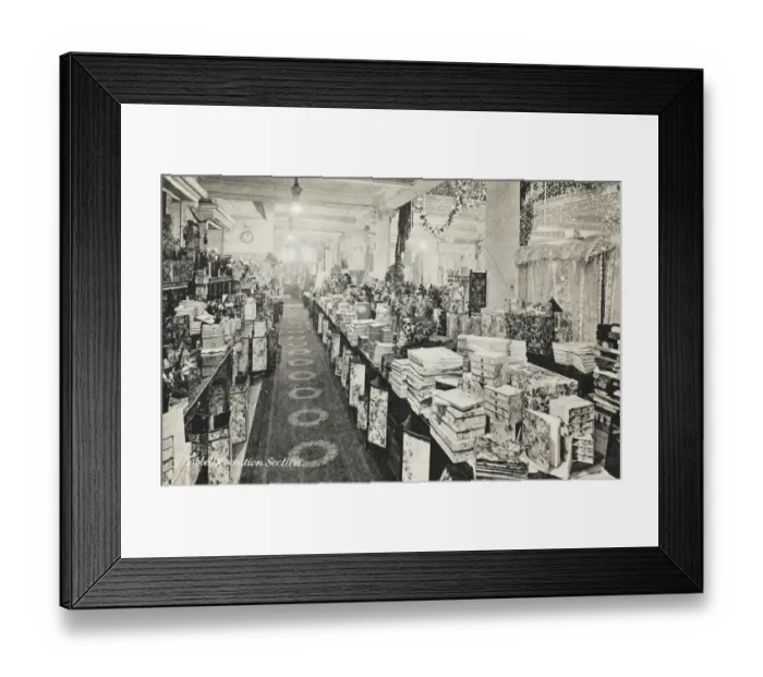 Framed Print : Selfridges, London - Table Decoration Section Framed Print : Selfridges, London - Table Decoration Section
