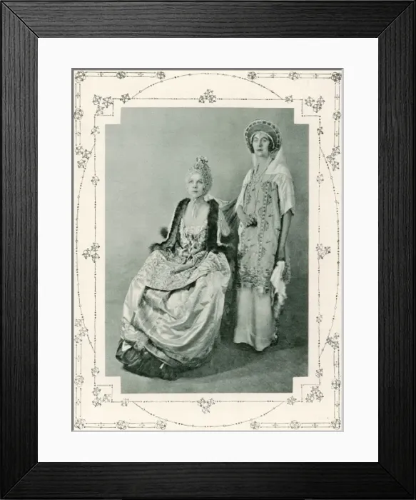 Framed Print : Lady Diana Cooper sitting on her bath-chair Framed Print : Lady Diana Cooper sitting on her bath-chair