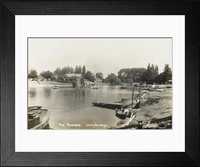 Framed Print : Weybridge, Surrey Framed Print : Weybridge, Surrey