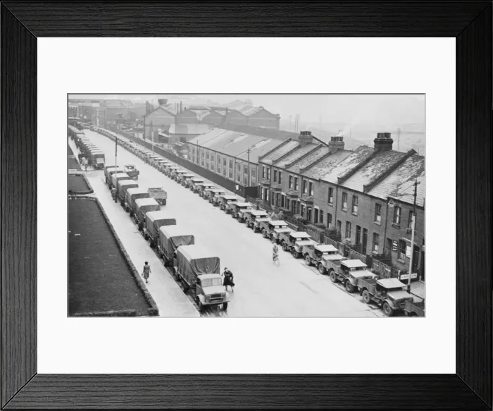Framed Print : Wartime Vauxhall Production Framed Print : Wartime Vauxhall Production