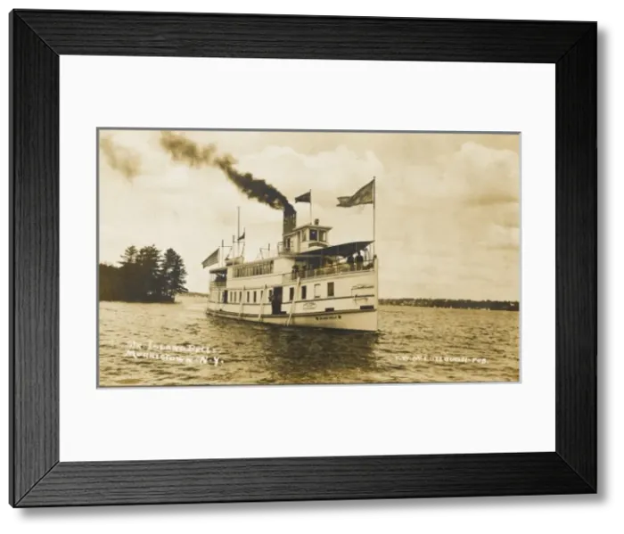 Framed Print : The Steamer, Island Belle Framed Print : The Steamer, Island Belle