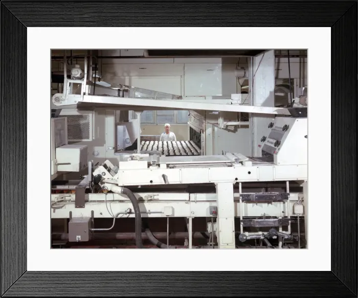 Framed Print : Spooner Travelling Oven Framed Print : Spooner Travelling Oven
