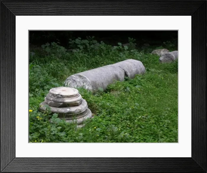 Framed Print : Roamn Pillar - Syracuse, Sicily Framed Print : Roamn Pillar - Syracuse, Sicily