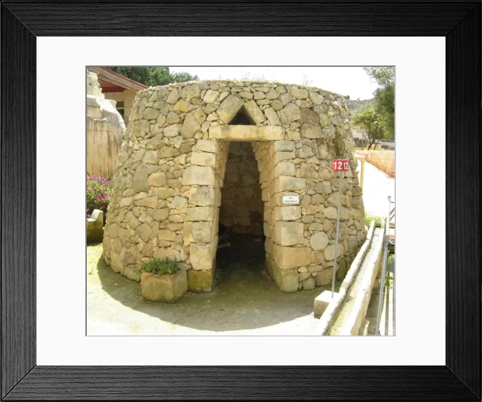 Framed Print : Maltese traditional round stone hut, Siggiewi, Malta Framed Print : Maltese traditional round stone hut, Siggiewi, Malta