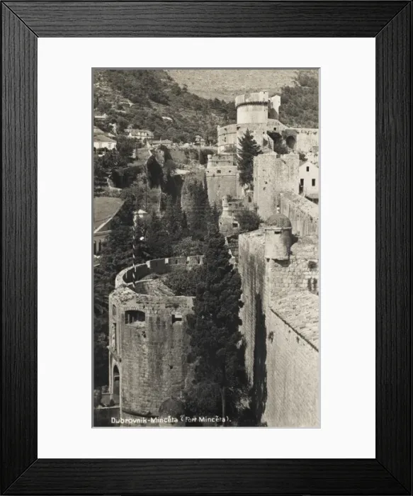 Framed Print : Croatia - Dubrovnik - Walls of the Minceta Fortress Framed Print : Croatia - Dubrovnik - Walls of the Minceta Fortress