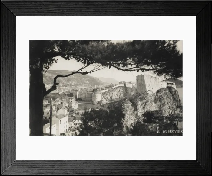 Framed Print : Croatia - Dubrovnik - City Walls Framed Print : Croatia - Dubrovnik - City Walls