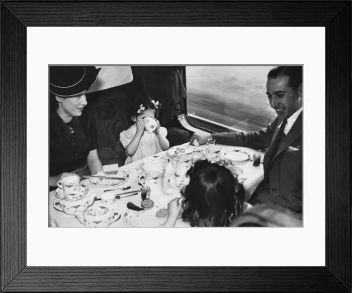 Framed Print : Travelling refugees WWII Framed Print : Travelling refugees WWII