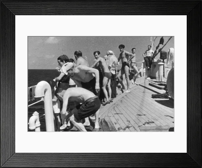 Framed Print : Spanish refugees WWII Framed Print : Spanish refugees WWII