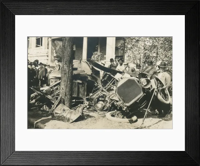 Framed Print : Chicago, USA - car smash Framed Print : Chicago, USA - car smash