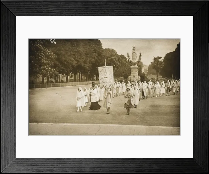 Framed Print : Lourdes - Religious procession Framed Print : Lourdes - Religious procession