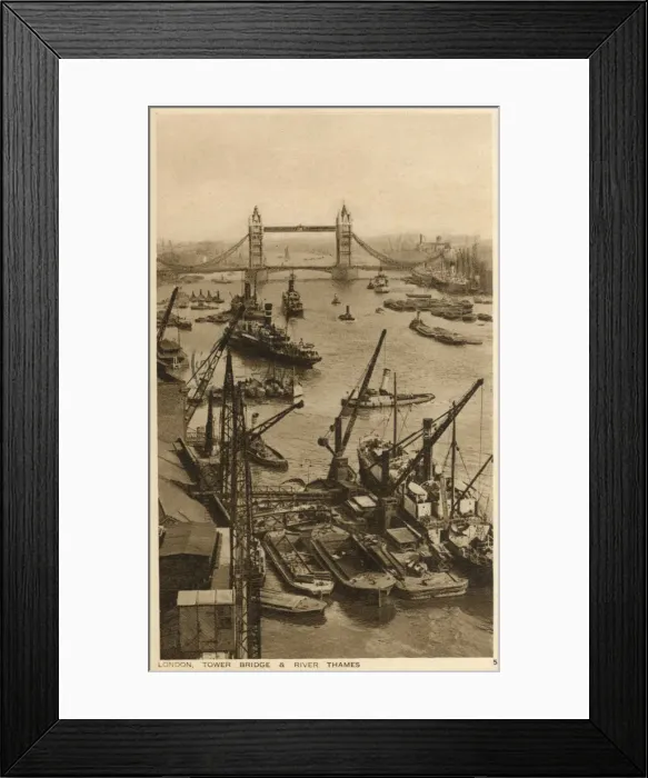 Framed Print : The Pool of London and Tower Bridge, London Framed Print : The Pool of London and Tower Bridge, London