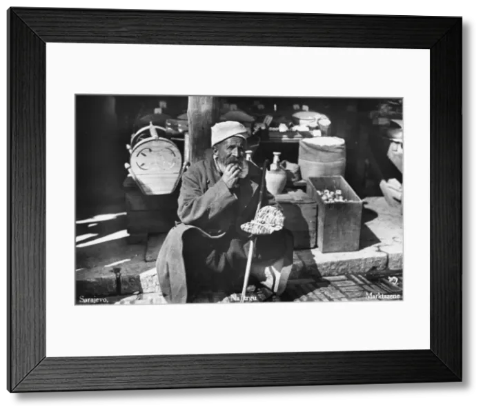 Framed Print : Bosnia - Sarajevo - Lunchtime Framed Print : Bosnia - Sarajevo - Lunchtime