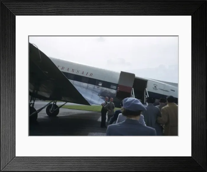 Framed Print : People boarding a Transair aeroplane, Vienna Framed Print : People boarding a Transair aeroplane, Vienna