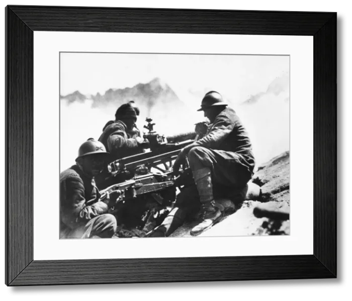 Framed Print : World War I artillery Framed Print : World War I artillery