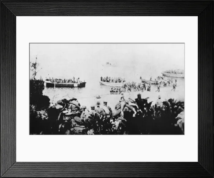 Framed Print : Gallipoli landing WWI Framed Print : Gallipoli landing WWI