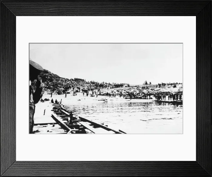 Framed Print : Gallipoli landing WWI Framed Print : Gallipoli landing WWI
