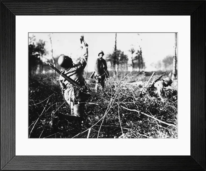 Framed Print : Battle of the Somme WWI Framed Print : Battle of the Somme WWI