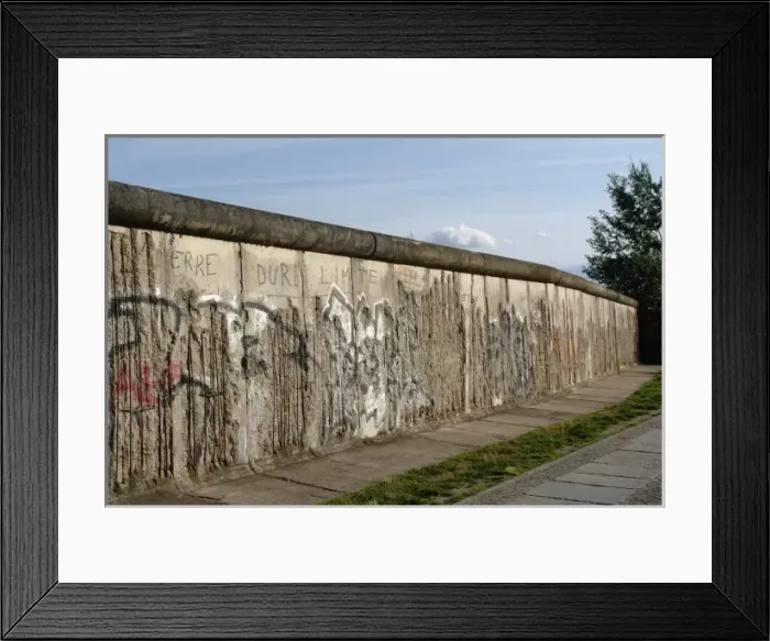 Framed Print : Remains of the Berlin Wall, Germany Framed Print : Remains of the Berlin Wall, Germany