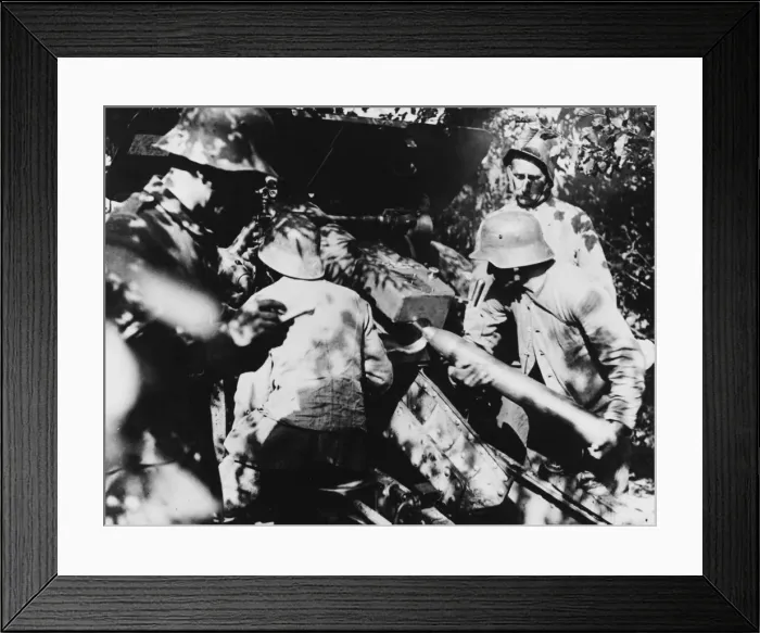 Framed Print : German Field gun WWI Framed Print : German Field gun WWI