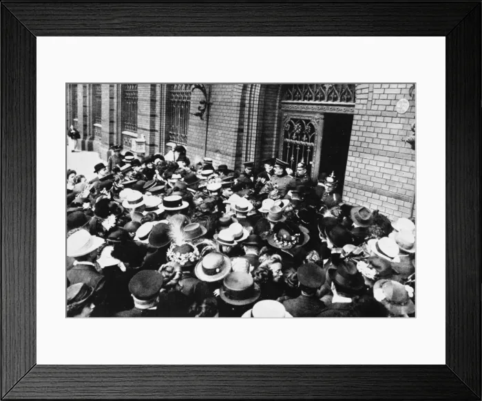 Framed Print : Bank run in Berlin WWI Framed Print : Bank run in Berlin WWI