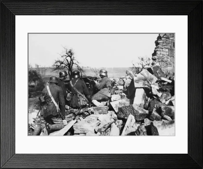 Framed Print : German machine gun WWI Framed Print : German machine gun WWI