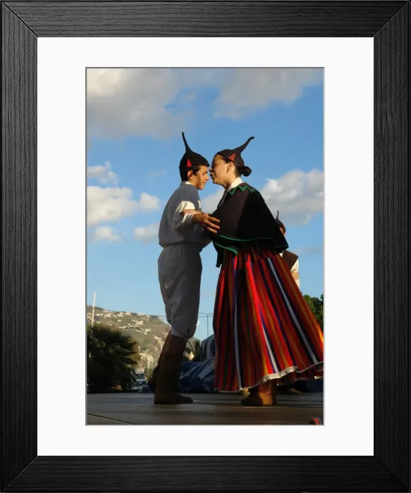 Framed Print : Boa Nova group couple dancing, Funchal, Madeira Framed Print : Boa Nova group couple dancing, Funchal, Madeira