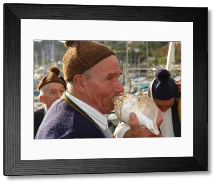 Framed Print : Man from Porto da Cruz, in Funchal, Madeira Framed Print : Man from Porto da Cruz, in Funchal, Madeira