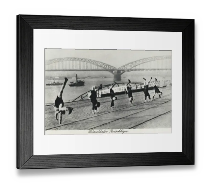 Framed Print : Dusseldorf - Germany Framed Print : Dusseldorf - Germany
