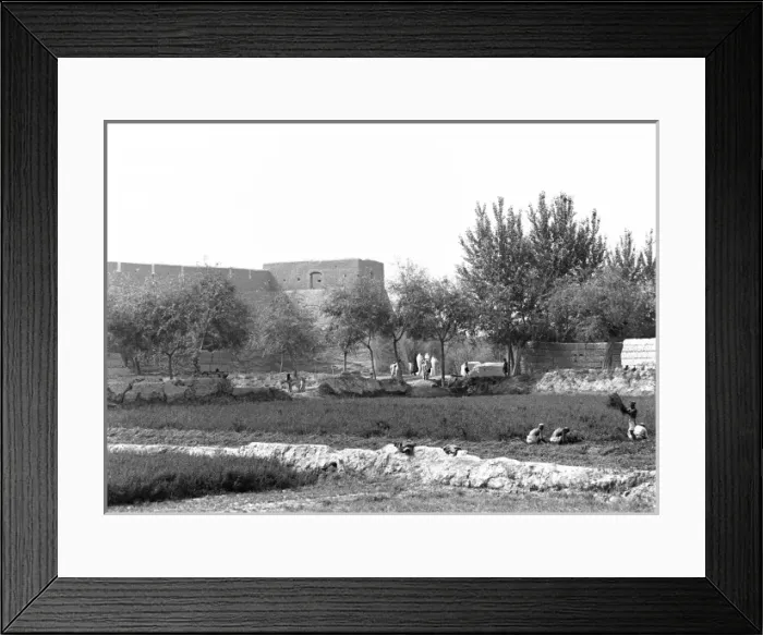 Framed Print : Scene outside city wall in Kashgar, western China Framed Print : Scene outside city wall in Kashgar, western China