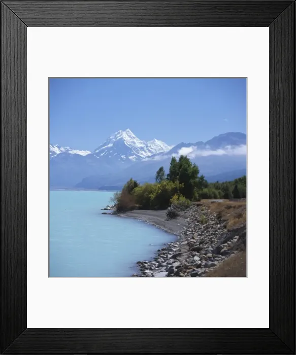 Framed Print : View of Lake Pukaki, South Island, New Zealand Framed Print : View of Lake Pukaki, South Island, New Zealand