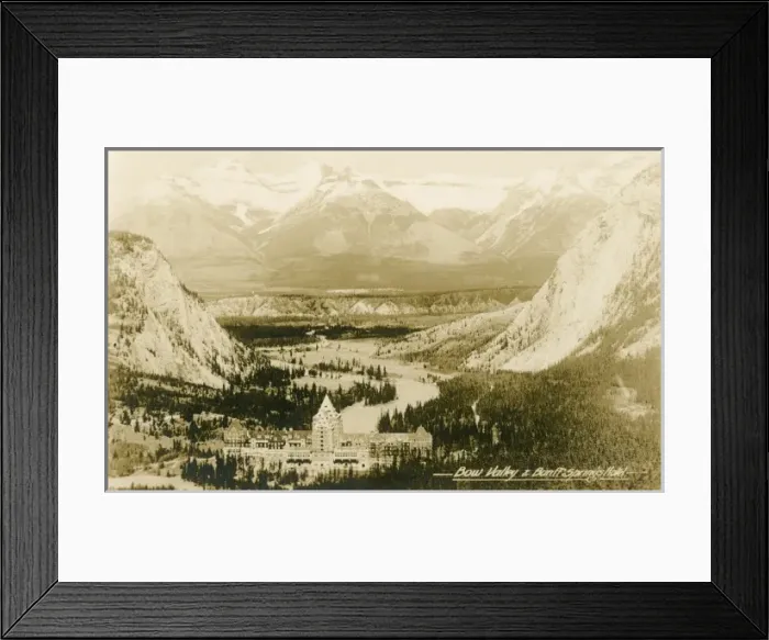 Framed Print : Banff Springs Hotel - Bow Valley, Canada Framed Print : Banff Springs Hotel - Bow Valley, Canada