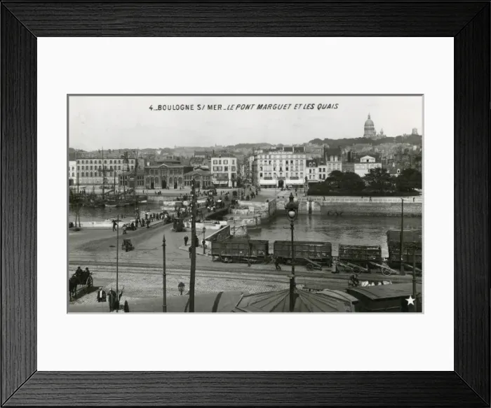Framed Print : Boulogne-sur-mer - France Framed Print : Boulogne-sur-mer - France