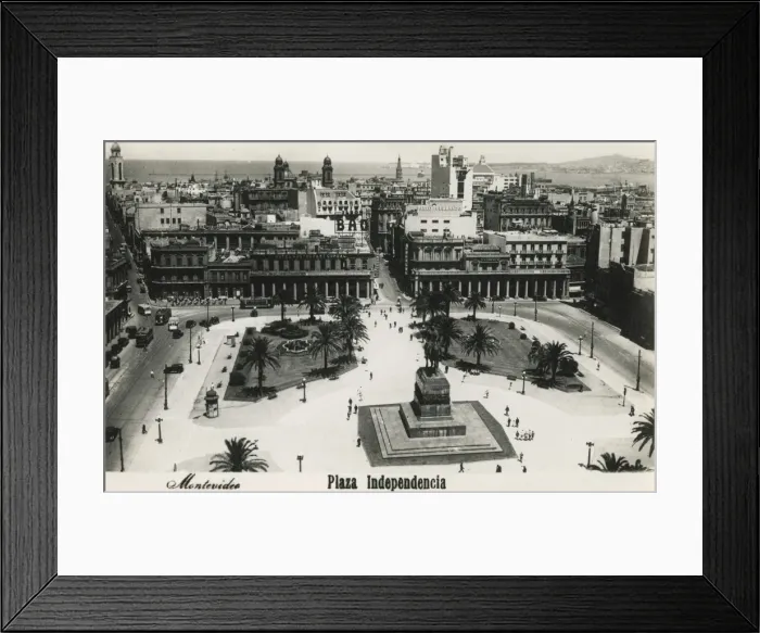 Framed Print : Montevideo, Uruguay Framed Print : Montevideo, Uruguay