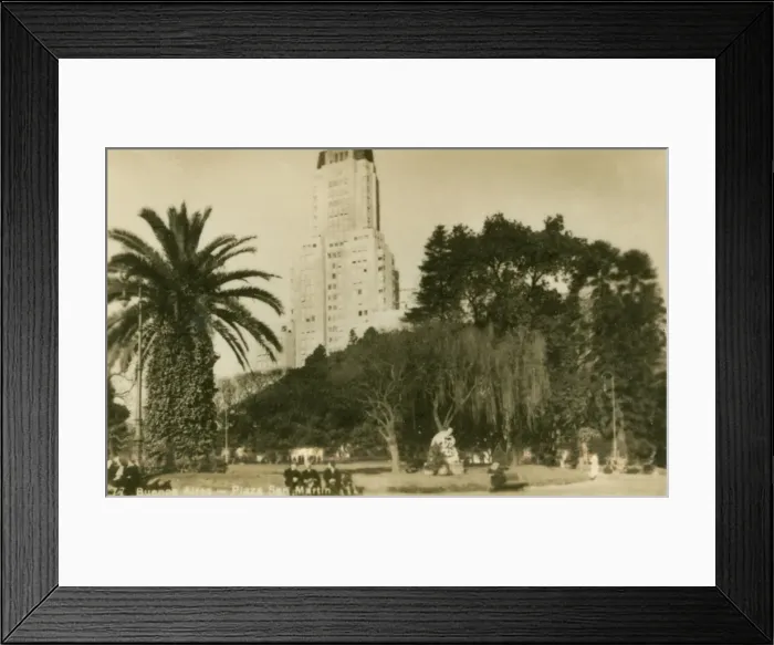 Framed Print : Argentina - Buenos Aires - Piaza San Martin Framed Print : Argentina - Buenos Aires - Piaza San Martin