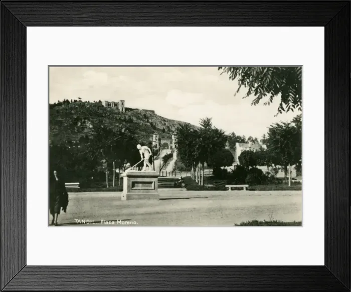 Framed Print : Tandil, Argentina - Plaza Moreno Framed Print : Tandil, Argentina - Plaza Moreno