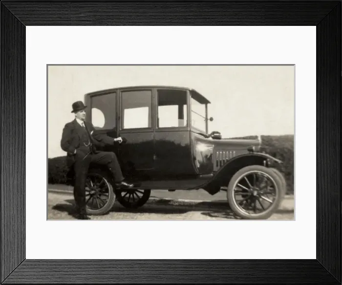 Framed Print : Vintage car