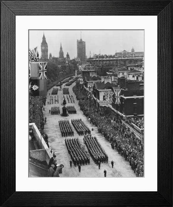 Framed Print : Parade down Whitehall - WW2 victory celebrations Framed Print : Parade down Whitehall - WW2 victory celebrations
