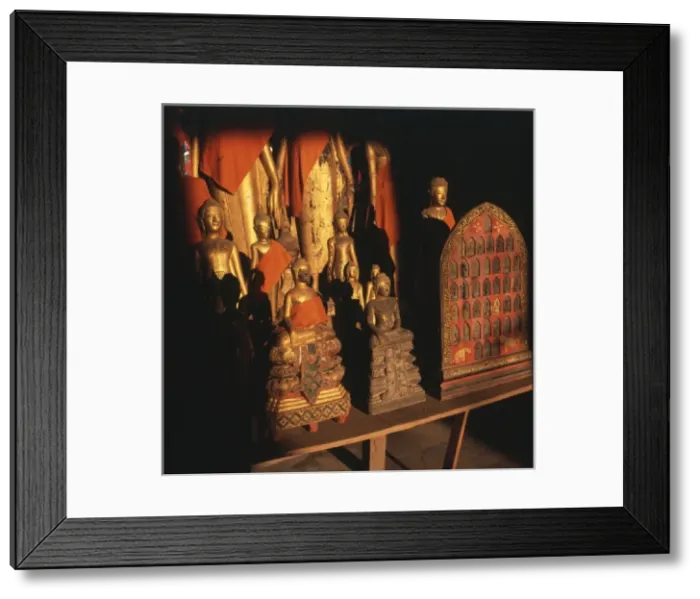Framed Print : Buddhas at Wat Xieng Thong, Luang Prabang, Laos Framed Print : Buddhas at Wat Xieng Thong, Luang Prabang, Laos