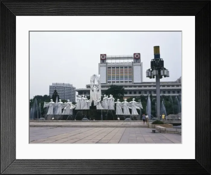 Framed Print : Mansudae Art Theatre, Pyongyang, North Korea Framed Print : Mansudae Art Theatre, Pyongyang, North Korea