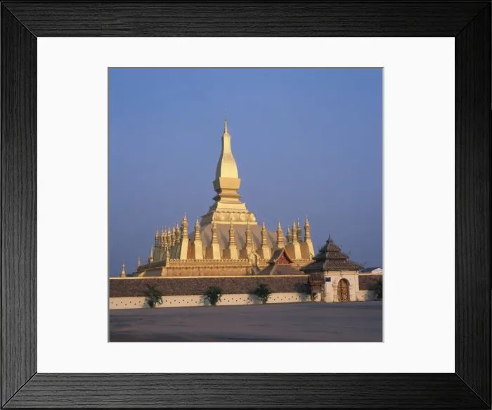 Framed Print : Golden Stupa, That Luang Wat, Vientiane, Laos Framed Print : Golden Stupa, That Luang Wat, Vientiane, Laos