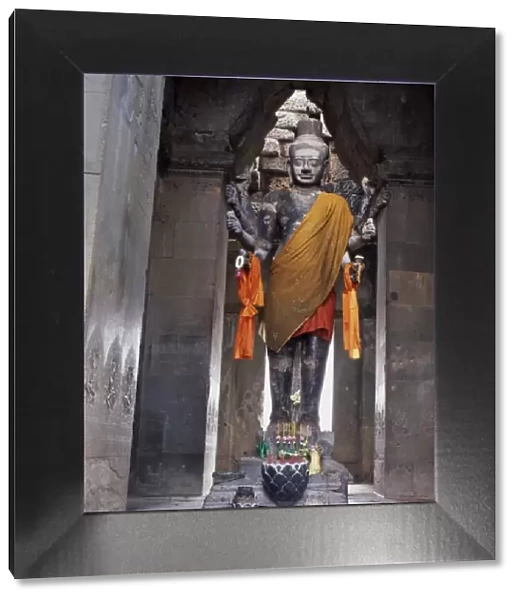 Vishnu statue, Angkor Wat, Siem Reap, Cambodia