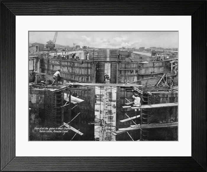 Framed Print : View of all the Gates in West Chamber Framed Print : View of all the Gates in West Chamber