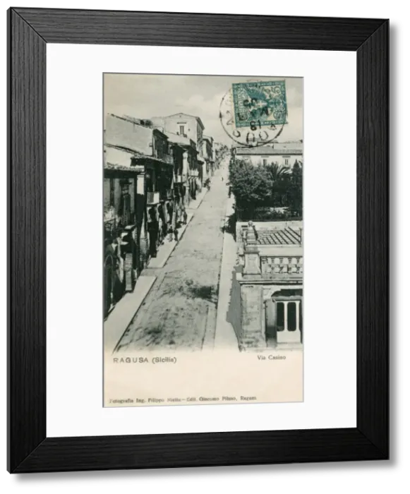 Framed Print : Italy - Ragusa, Sicily - Via Casina Framed Print : Italy - Ragusa, Sicily - Via Casina