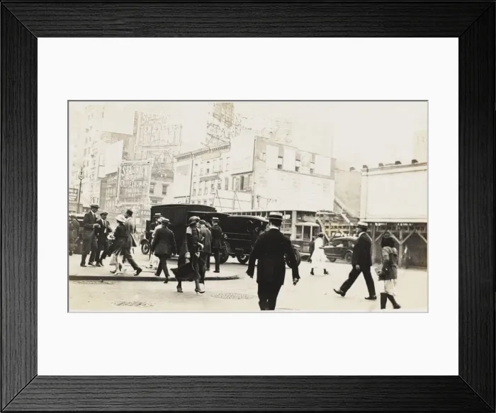 Framed Print : New York, 1920s Framed Print : New York, 1920s