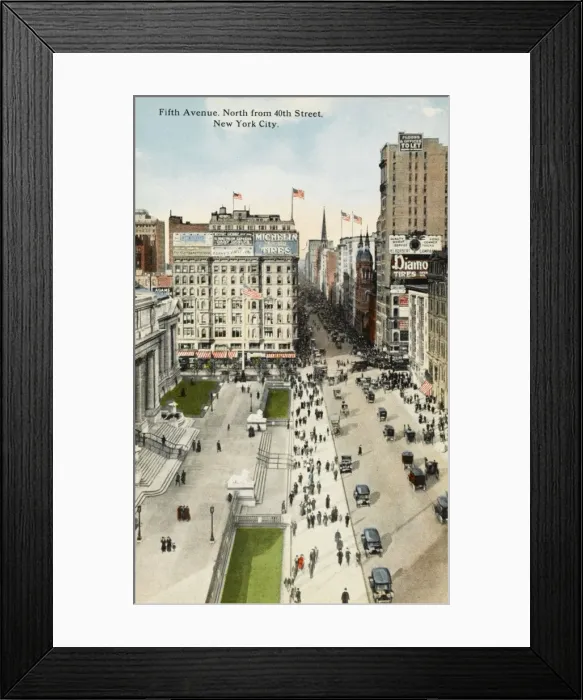 Framed Print : Fifth Avenue, New York Framed Print : Fifth Avenue, New York